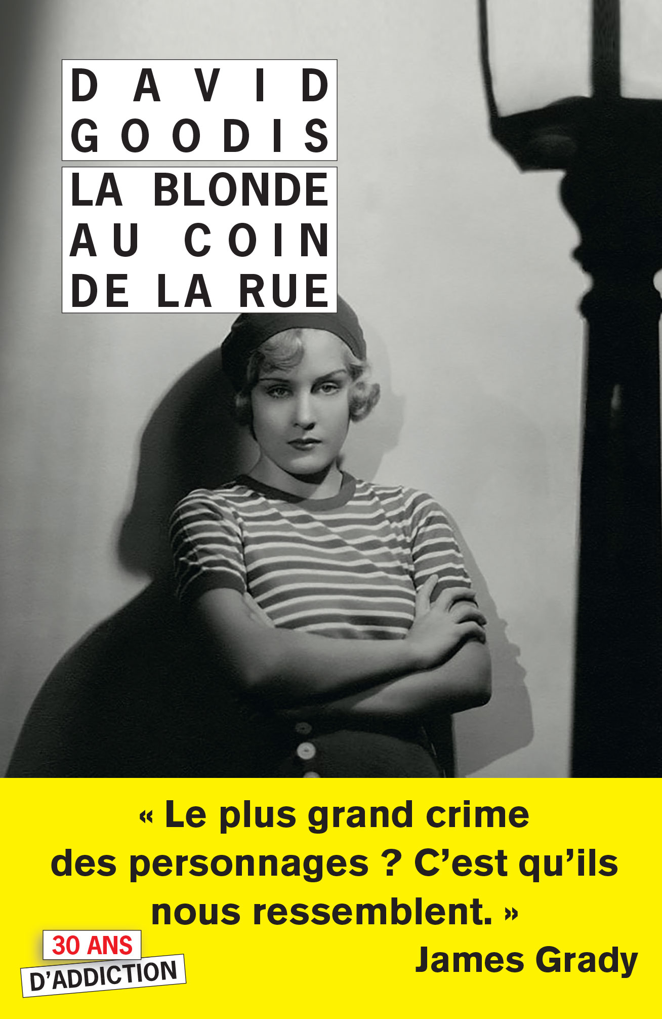 La Blonde au coin de la rue